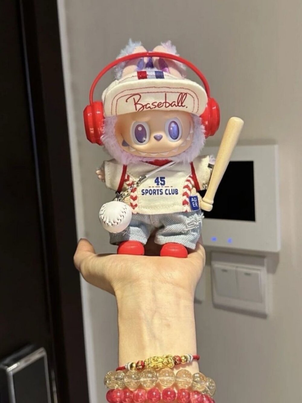 Labubu 17cm Doll – Full Baseball Outfit Set + Accessories | Brand New